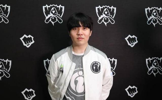 也不怕外界 也不怕外界